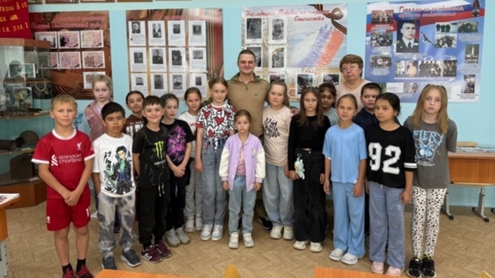 Здесь мы живём, учимся, взрослеем